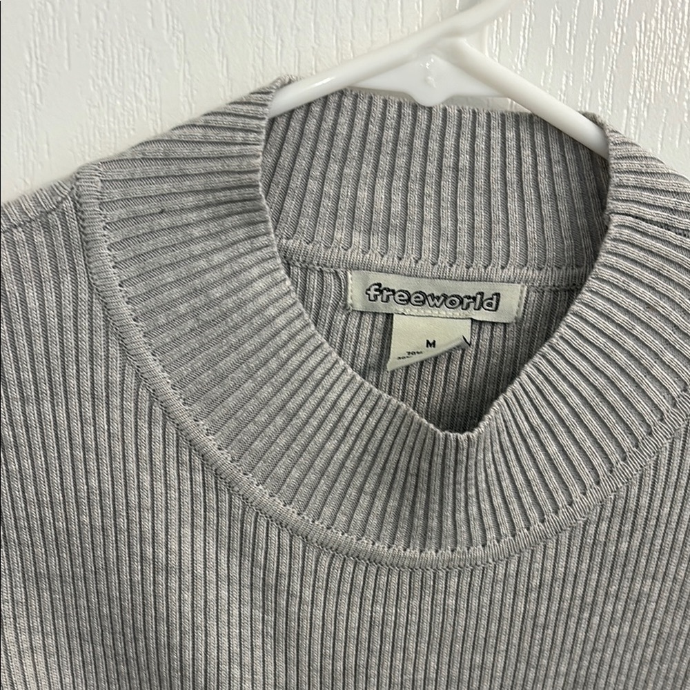 Gray Ribbed Knit Top - Picture 2 of 3